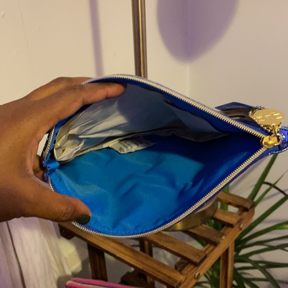 Flight 001 Glitter Travel Pouch-I Look Best on the Run… - Picture 7 of 7